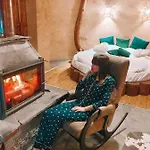 панорама хаус и еко къщи дървена и землянка Βίλα Leshten