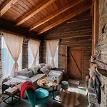 панорама хаус и еко къщи дървена и землянка * Leshten
