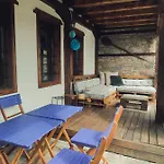 панорама хаус и еко къщи дървена и землянка Leshten