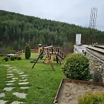 Βίλα панорама хаус и еко къщи дървена и землянка Leshten