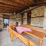 Βίλα панорама хаус и еко къщи дървена и землянка Leshten
