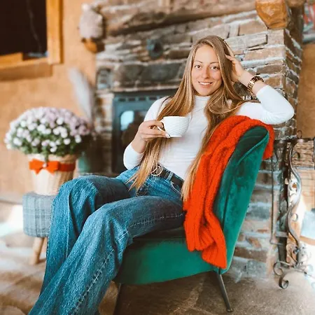 панорама хаус и еко къщи дървена и землянка Lesten