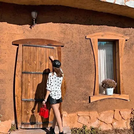 Villa панорама хаус и еко къщи дървена и землянка *