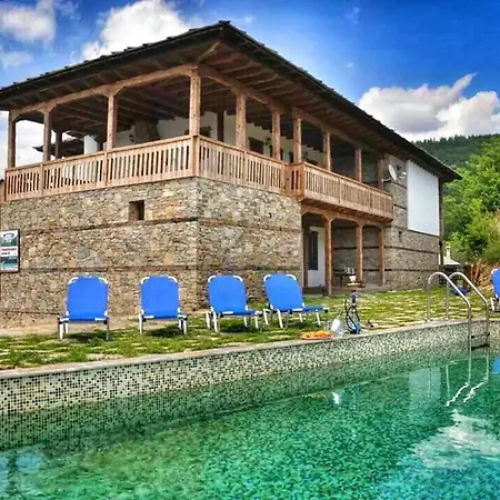 панорама хаус и еко къщи дървена и землянка * Лештен