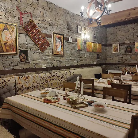 панорама хаус и еко къщи дървена и землянка Вилла Лештен