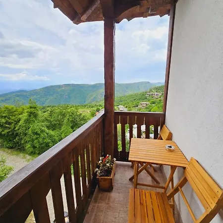 панорама хаус и еко къщи дървена и землянка *