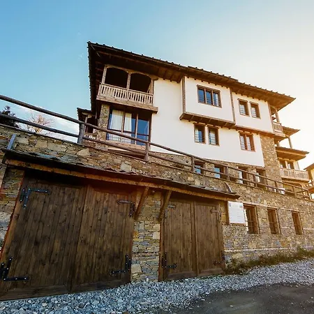 панорама хаус и еко къщи дървена и землянка