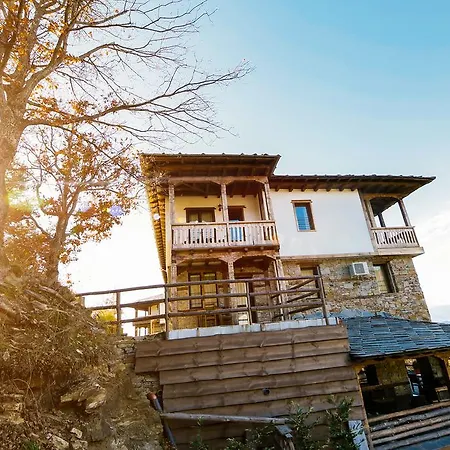 Villa панорама хаус и еко къщи дървена и землянка *