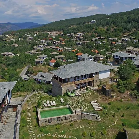 панорама хаус и еко къщи дървена и землянка