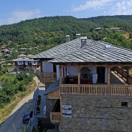 Vilă панорама хаус и еко къщи дървена и землянка Leşten