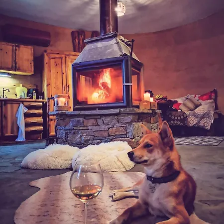 Villa панорама хаус и еко къщи дървена и землянка *