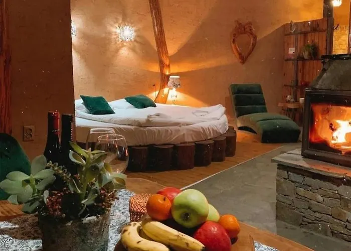 панорама хаус и еко къщи дървена и землянка Villa