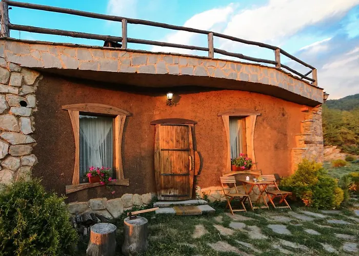 панорама хаус и еко къщи дървена и землянка