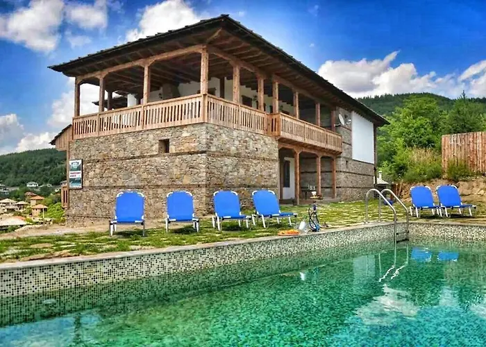 панорама хаус и еко къщи дървена и землянка * Лещен