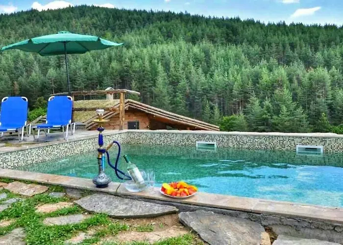 панорама хаус и еко къщи дървена и землянка Villa