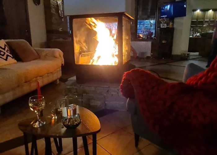 панорама хаус и еко къщи дървена и землянка * Лещен